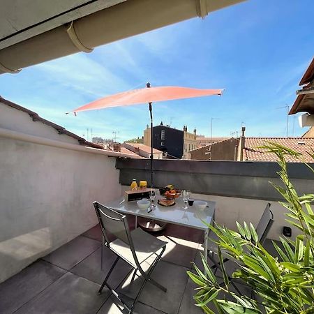 Charme Urbain Sous Les Toits-Terrasse/Clim/Parking Διαμέρισμα Μπεζιέ Εξωτερικό φωτογραφία