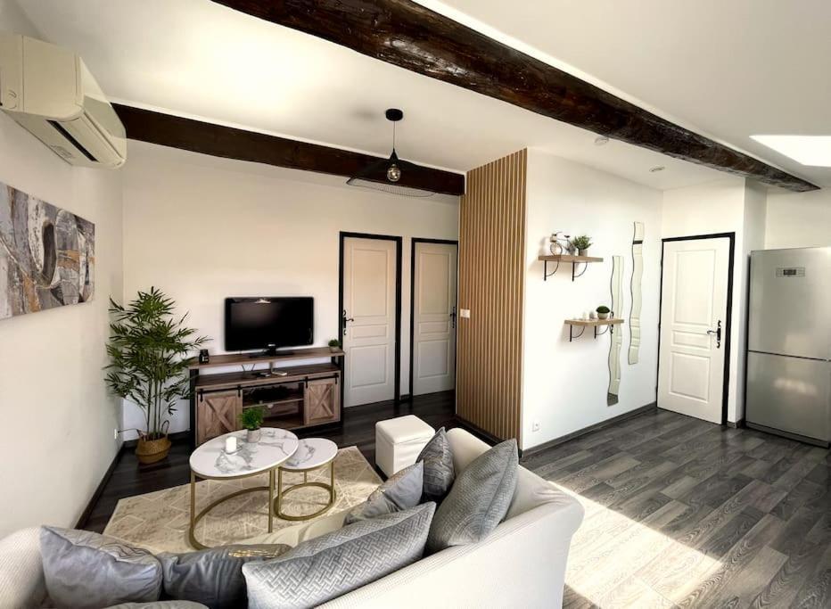 Charme Urbain Sous Les Toits-Terrasse/Clim/Parking Διαμέρισμα Μπεζιέ Εξωτερικό φωτογραφία